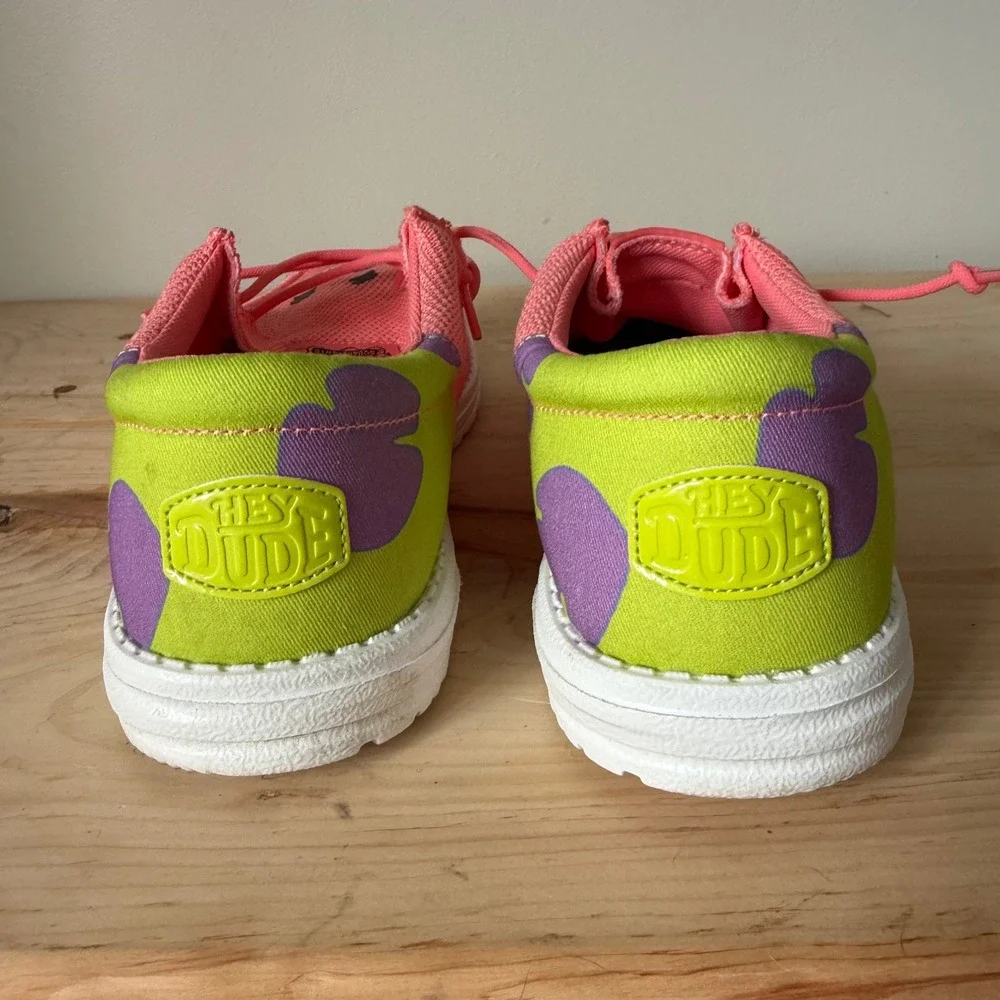 HEYDUDE x SpongeBob Patrick Star Wally Funk Shoes Men's 12 Pink Green 42897-66U